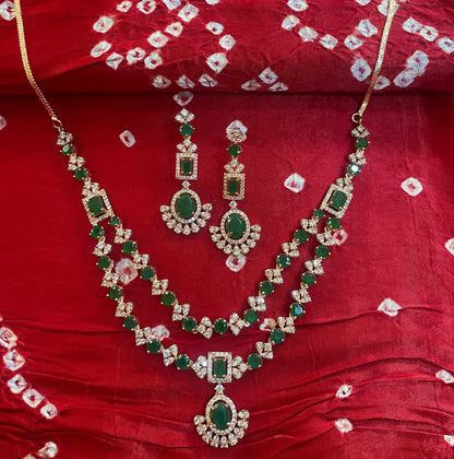 Emerald Elegance Necklace Set