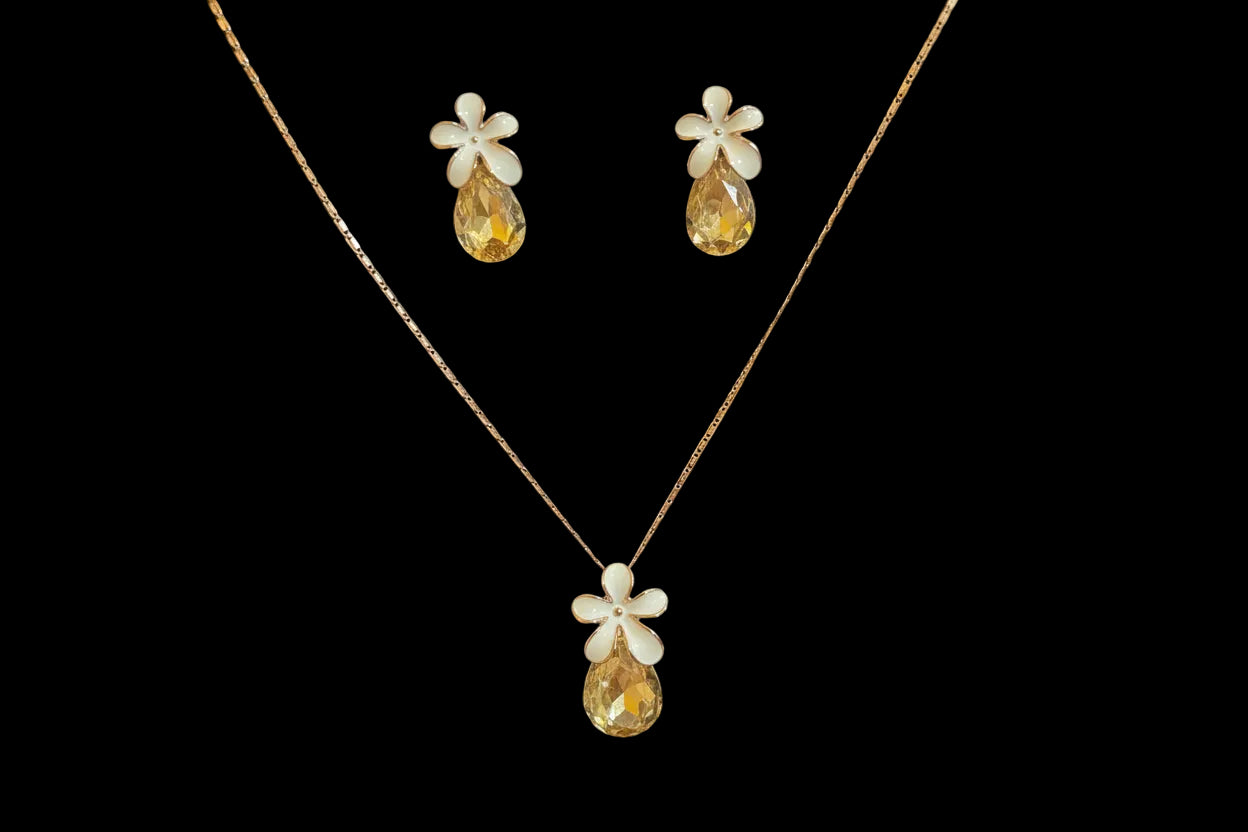 Golden Bloom Pendant Set