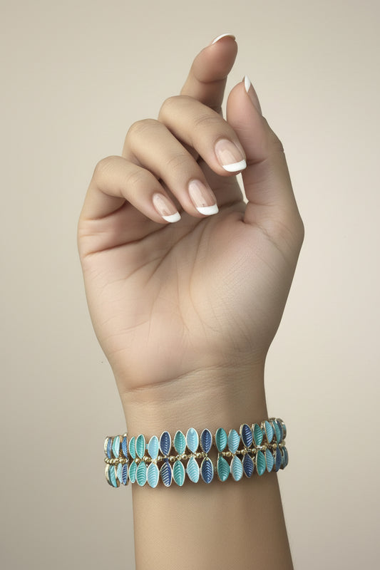 Elegant Leaf Motif Statement Bracelet