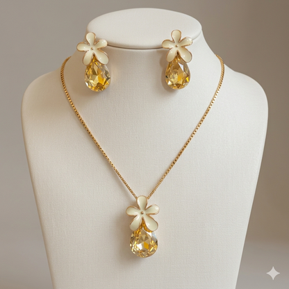 Golden Bloom Pendant Set