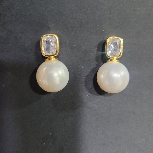 Elegant Pearl drop earrings